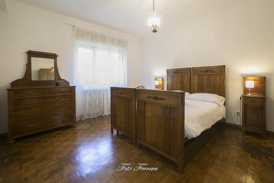 Casa Vacanze Gli Ulivi Del Lago Villa Sale Marasino Esterno foto